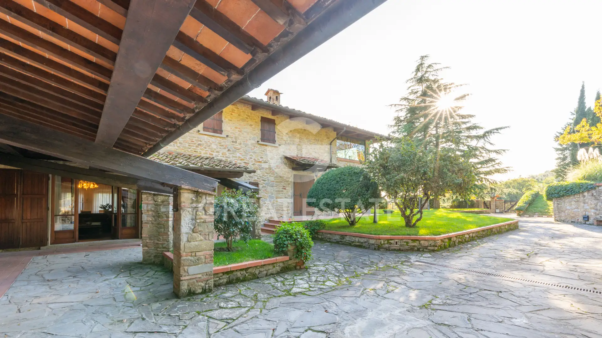 Дом 424м² в Италии, Ареццо. Стоимостью 1400000€ аренда фото-11