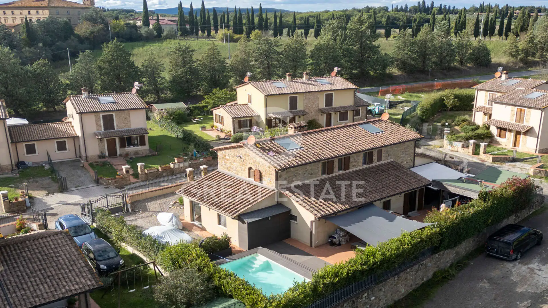 Вилла 354м² в Италии, Сиена. Стоимостью 550000€ аренда фото-3