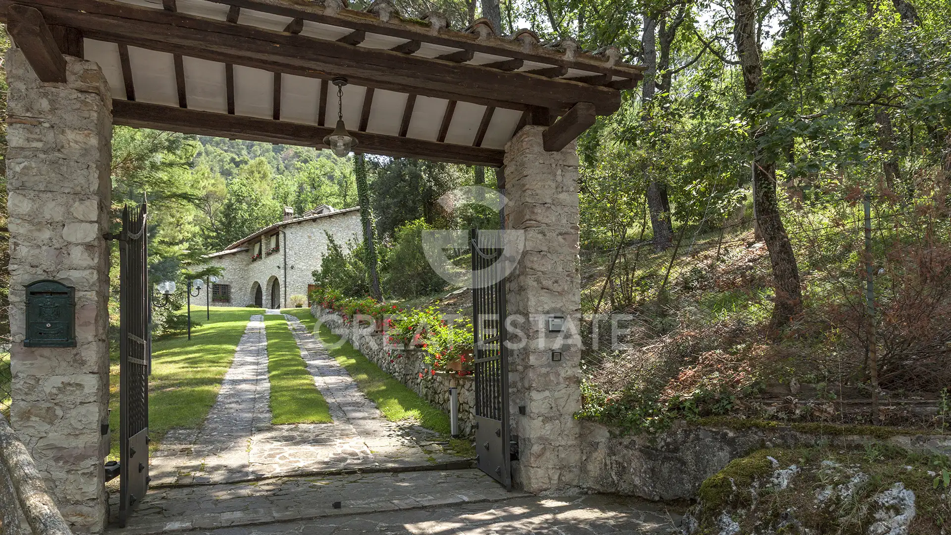 Вилла 370м² в Италии, Перуджа. Стоимостью 495000€ аренда фото-2