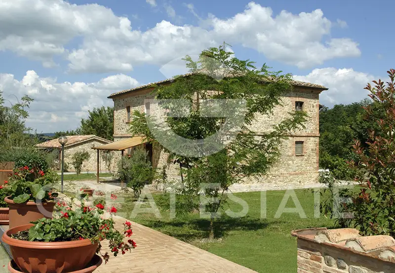 Отель, гостиница 890м² в Италии, Перуджа. Стоимостью 1790000€ аренда фото-6