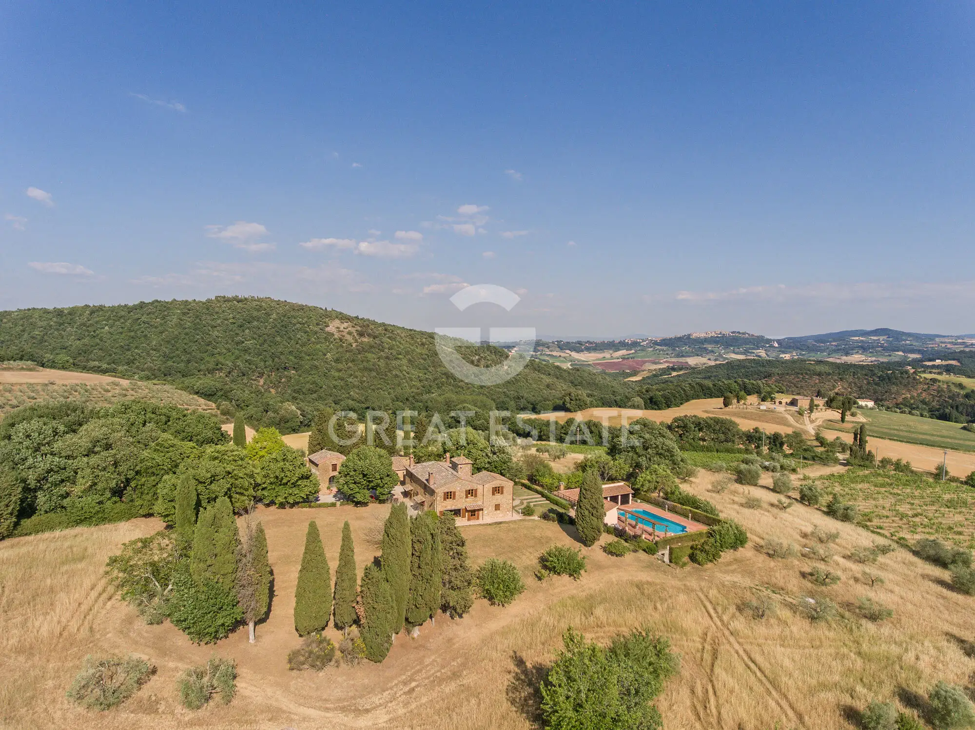 Дом 870м² в Италии, Сиена. Стоимостью 2950000€ аренда фото-14