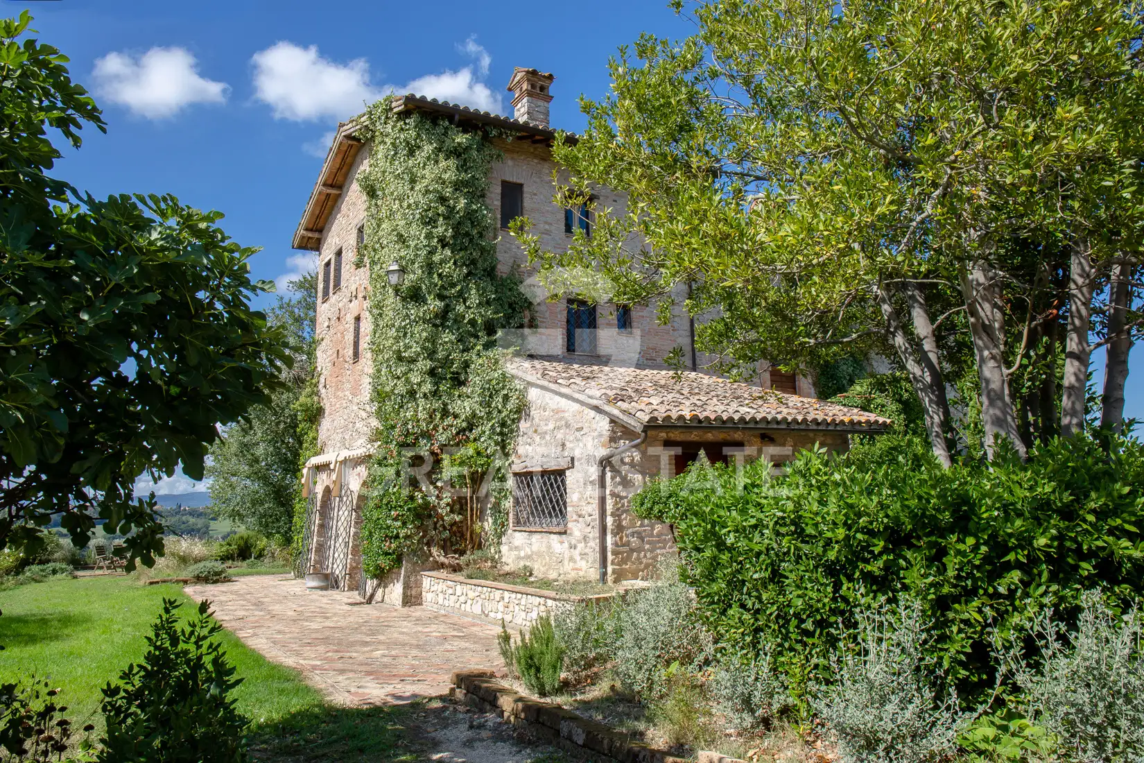 Дом 864м² в Италии, Перуджа. Стоимостью 1250000€ аренда фото-11