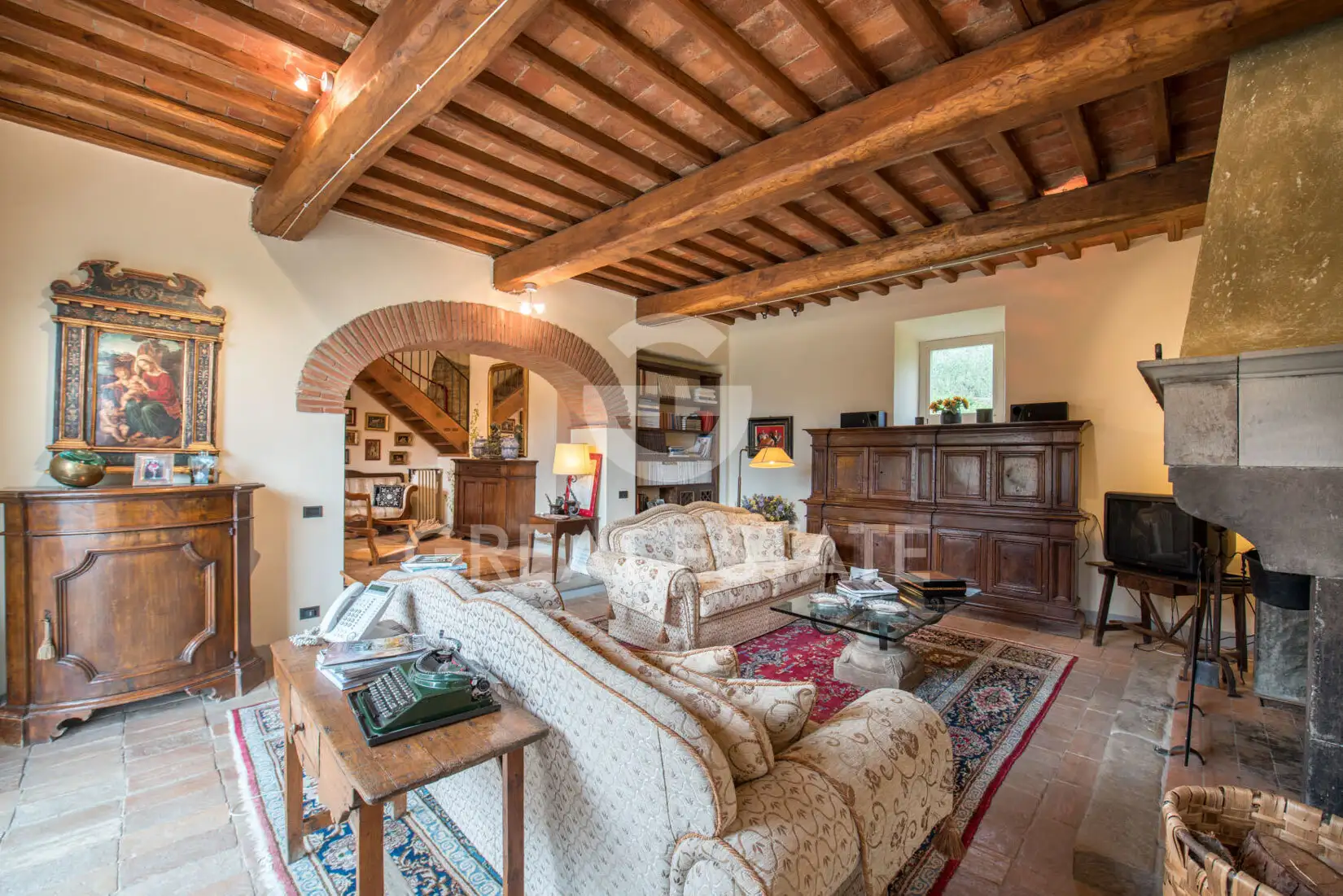 Дом 634м² в Италии, Ареццо. Стоимостью 1800000€ аренда фото-11