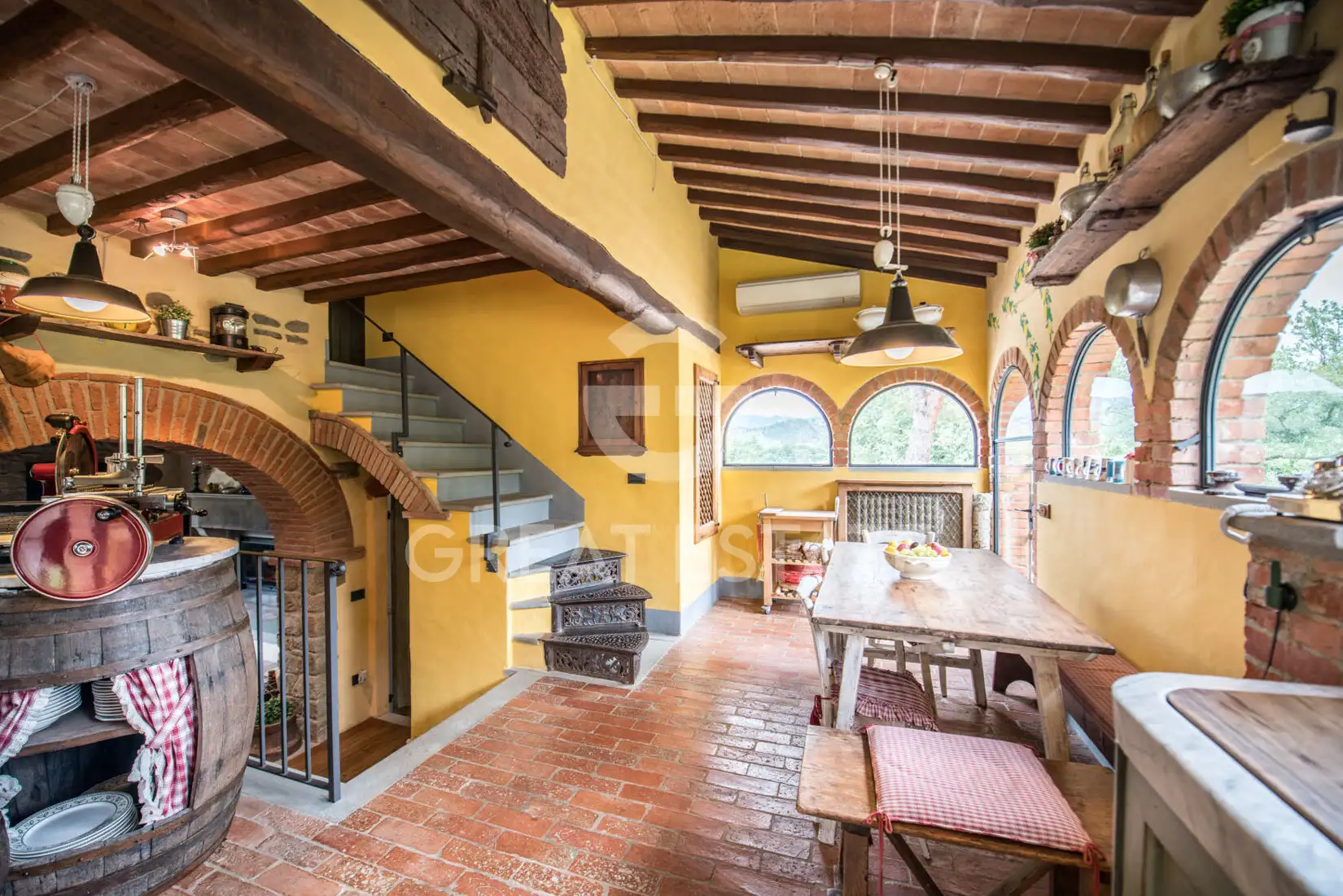 Дом 634м² в Италии, Ареццо. Стоимостью 1800000€ аренда фото-14