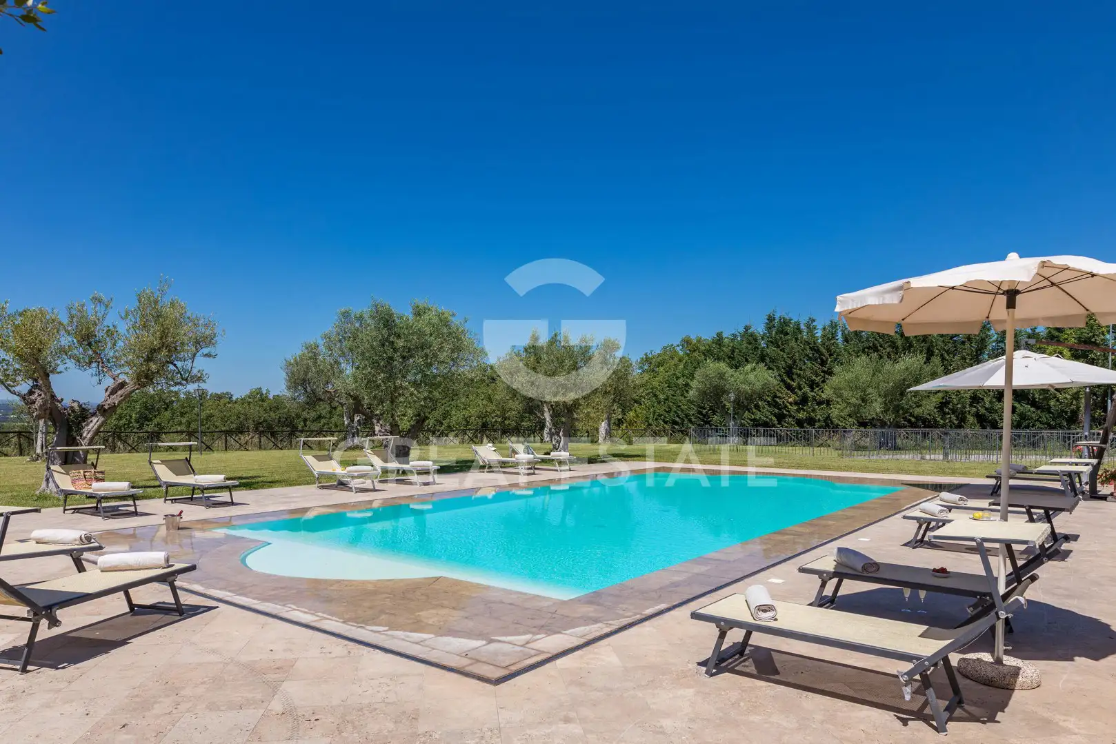 Дом 552м² в Италии, Перуджа. Стоимостью 1490000€ аренда фото-11