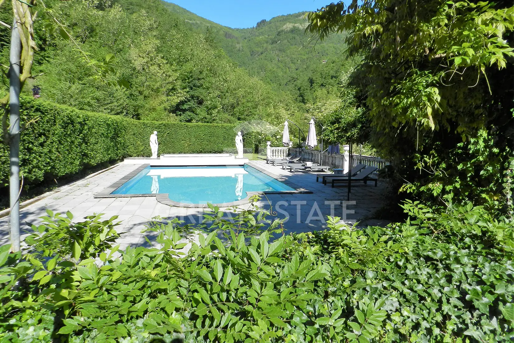 Вилла 1045м² в Италии, Лукка. Стоимостью 3300000€ аренда фото-11