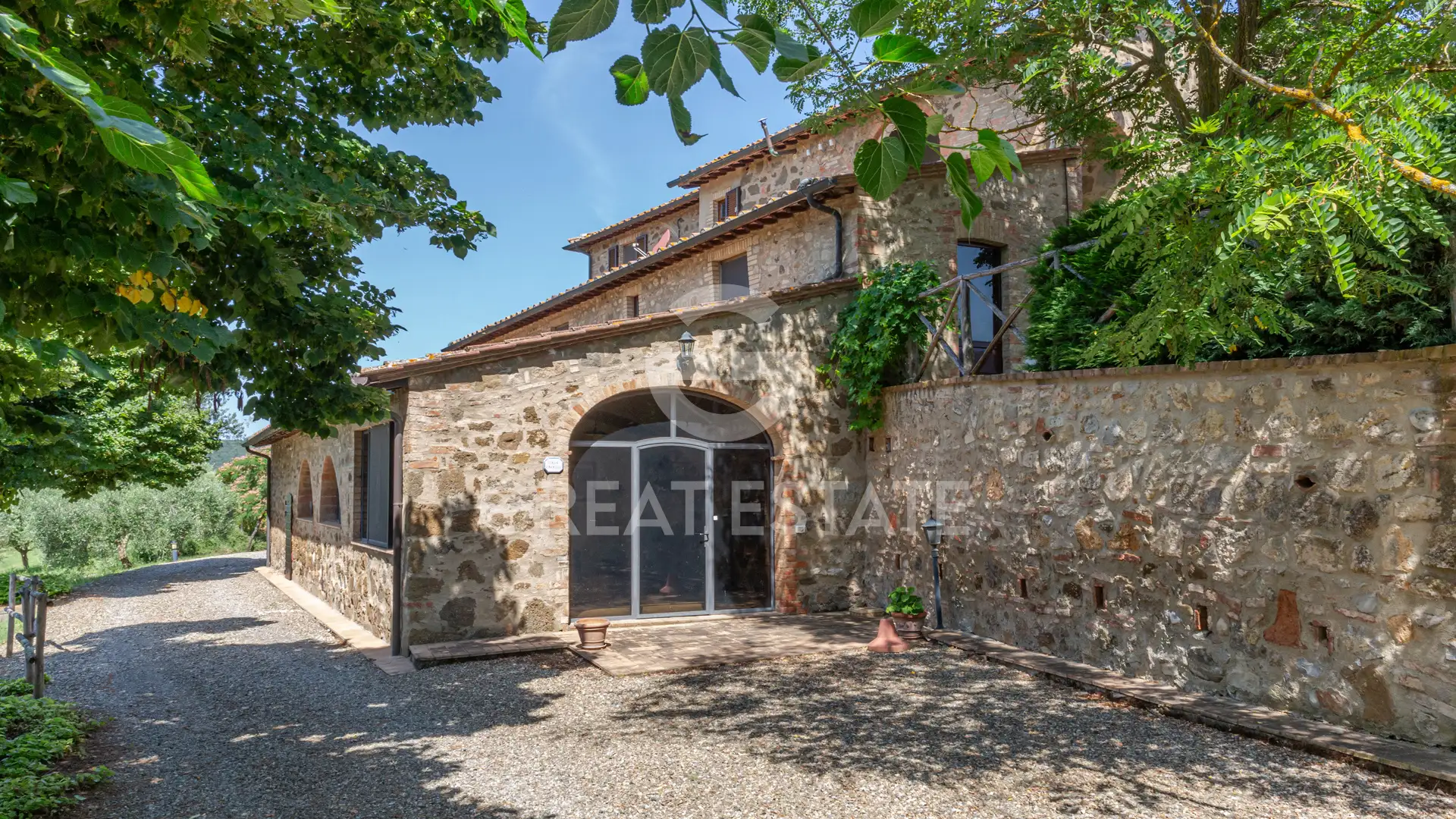 Дом 1227м² в Италии, Сиена. Стоимостью 1950000€ аренда фото-14