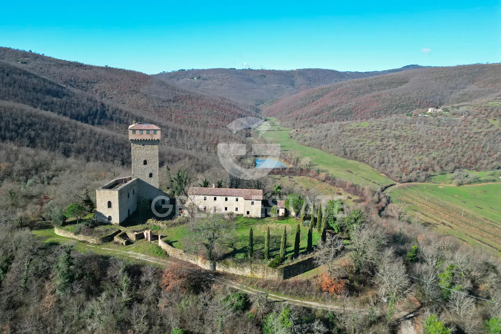 Вилла 1080м² в Италии, Перуджа. Стоимостью 1950000€ аренда фото-1