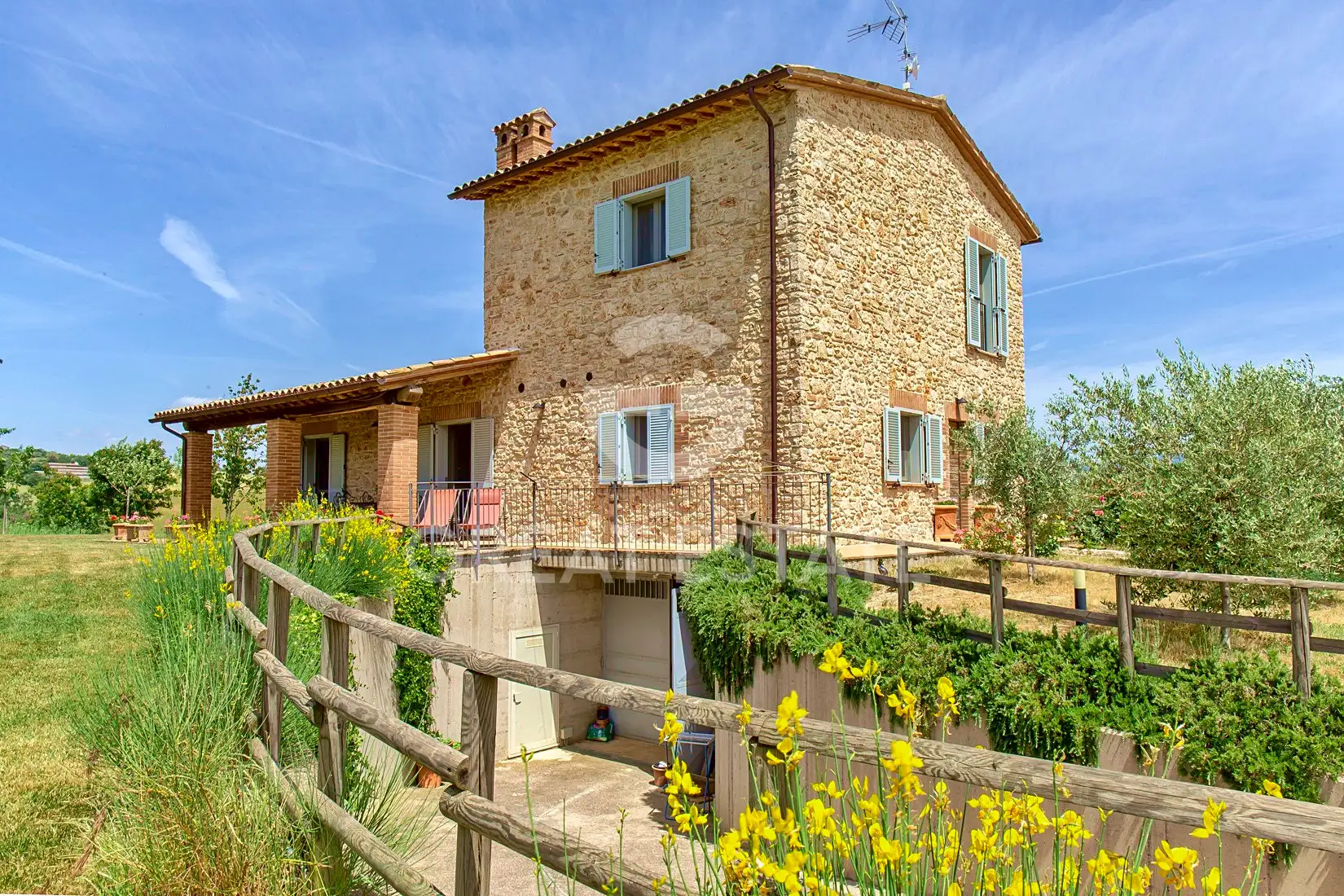 Дом 1095м² в Италии, Терни. Стоимостью 1680000€ аренда фото-13