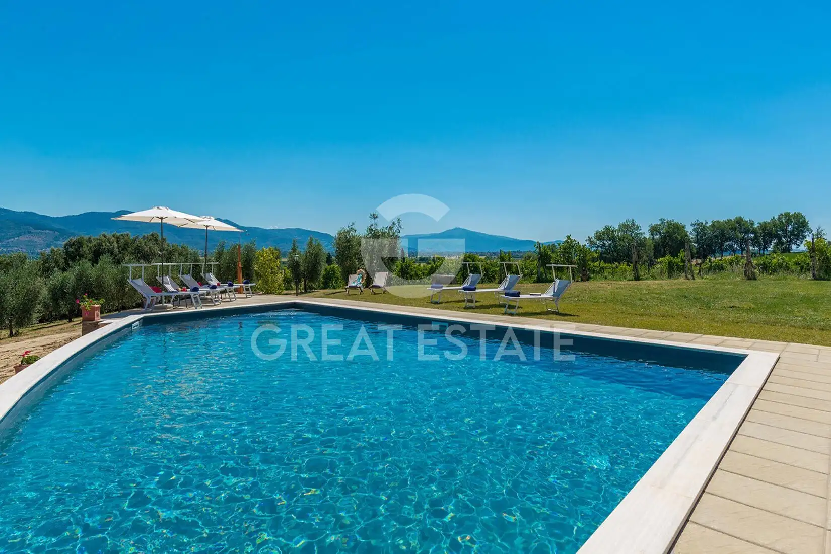 Вилла 544м² в Италии, Ареццо. Стоимостью 1995000€ аренда фото-13