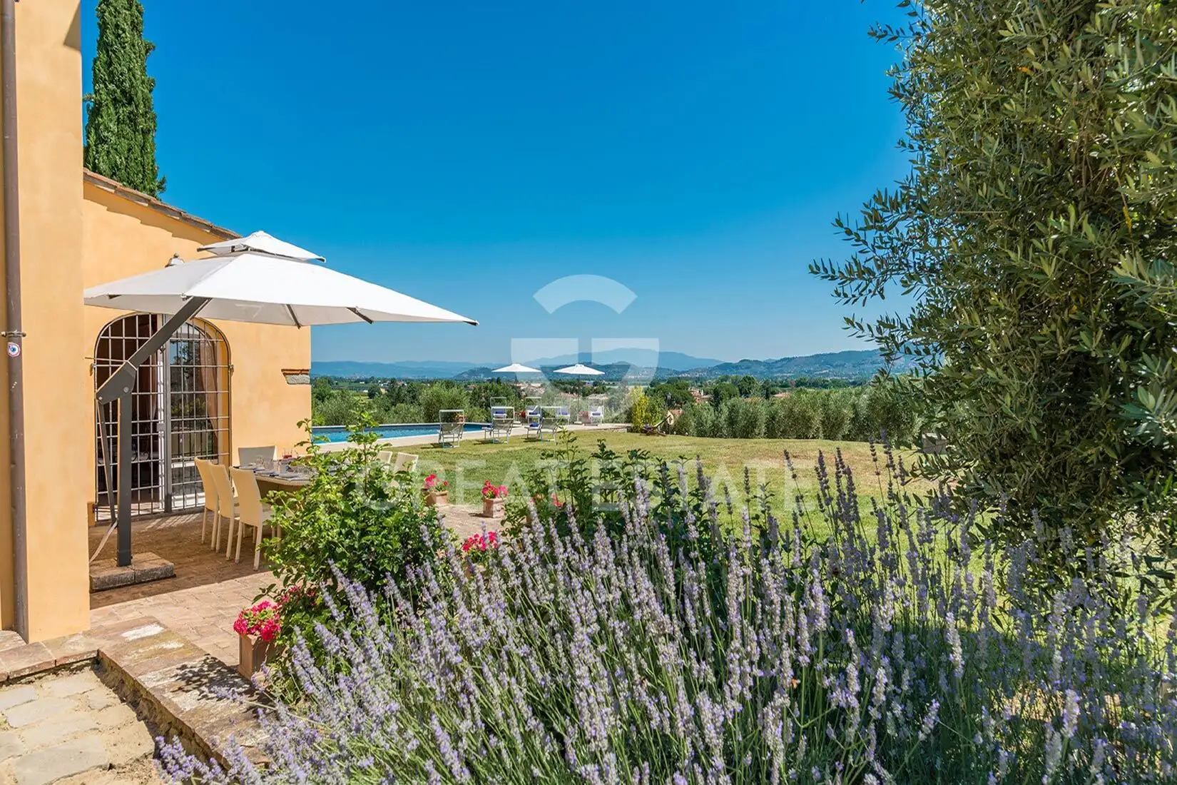 Вилла 544м² в Италии, Ареццо. Стоимостью 1995000€ аренда фото-14