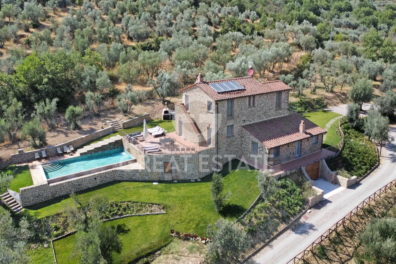 Дом 300м² в Италии, Ареццо. Стоимостью 2400000€ аренда фото-1