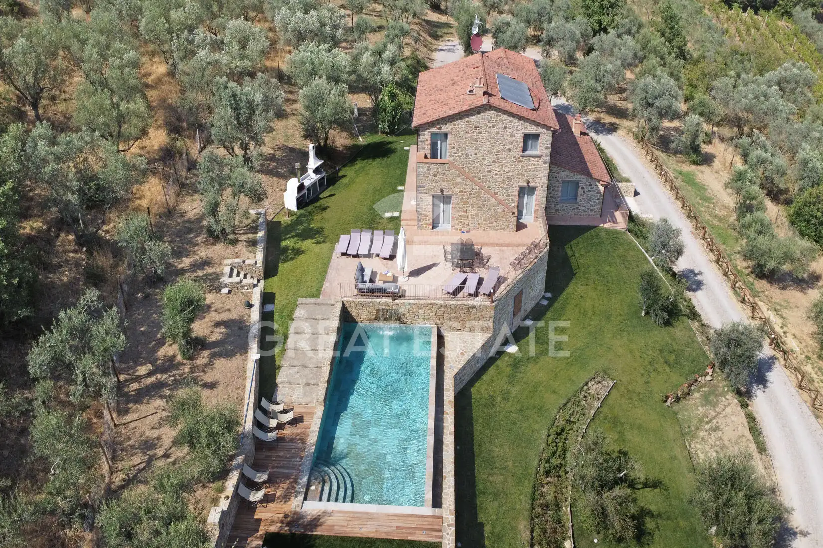 Дом 300м² в Италии, Ареццо. Стоимостью 2400000€ аренда фото-3