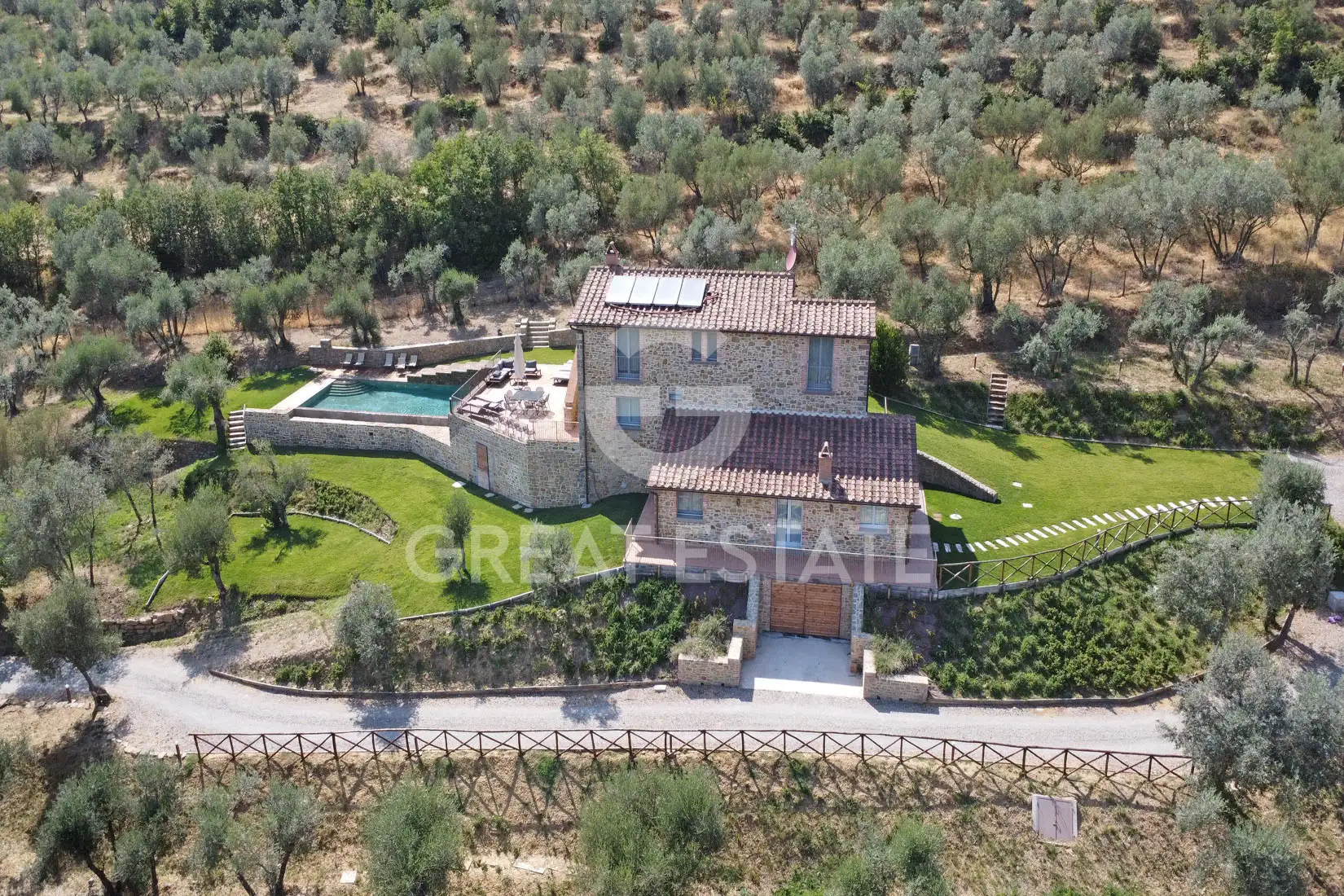 Дом 300м² в Италии, Ареццо. Стоимостью 2400000€ аренда фото-5
