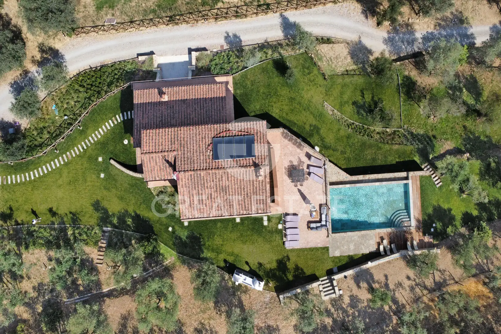 Дом 300м² в Италии, Ареццо. Стоимостью 2400000€ аренда фото-7