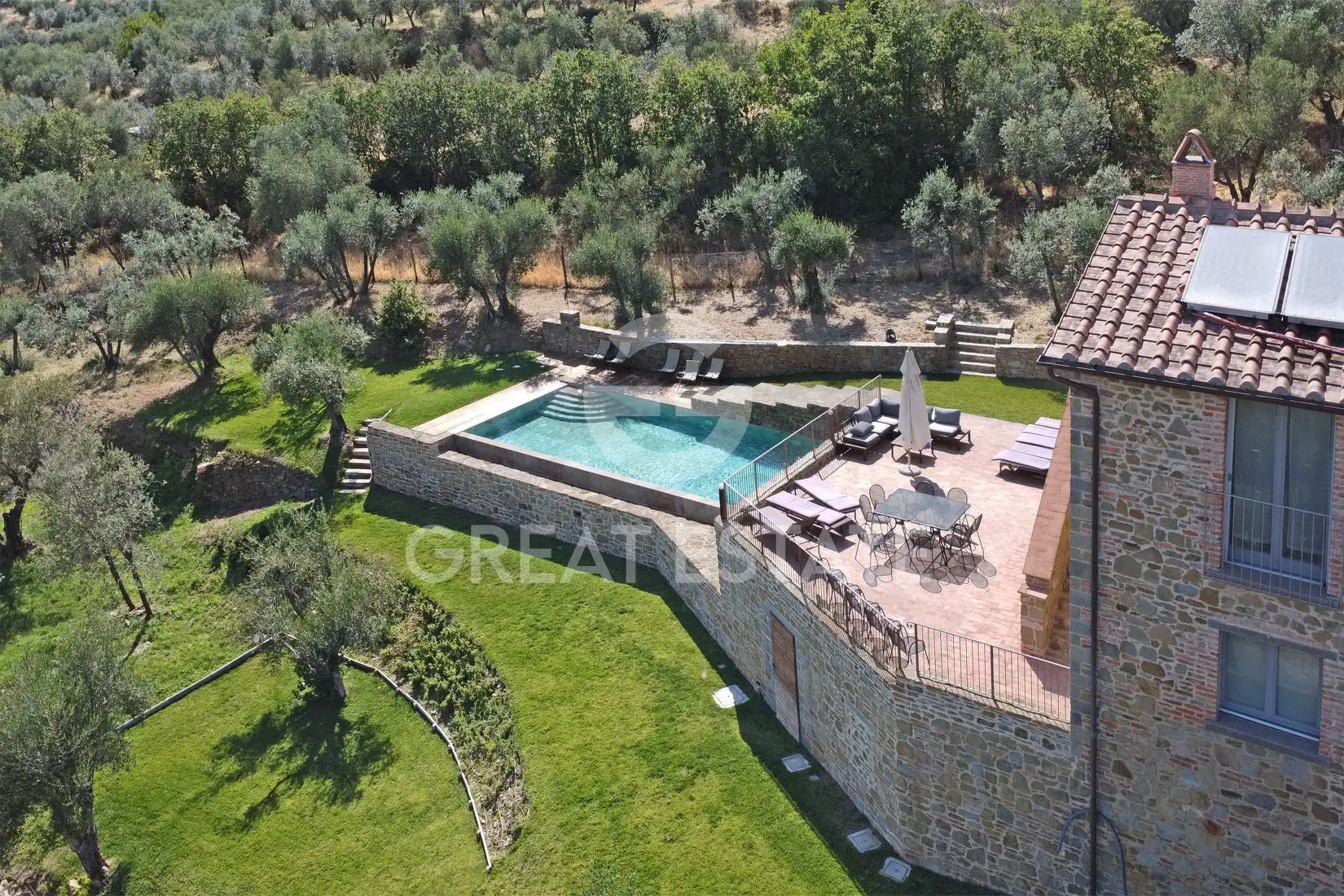 Дом 300м² в Италии, Ареццо. Стоимостью 2400000€ аренда фото-8