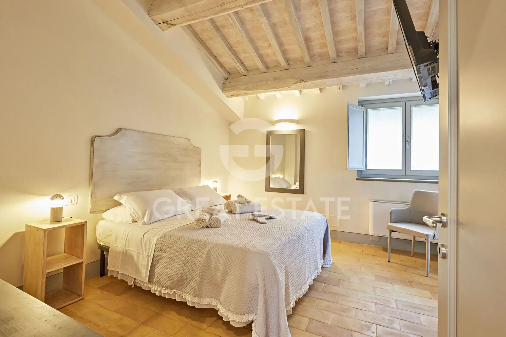 Дом 300м² в Италии, Ареццо. Стоимостью 2400000€ аренда фото-11