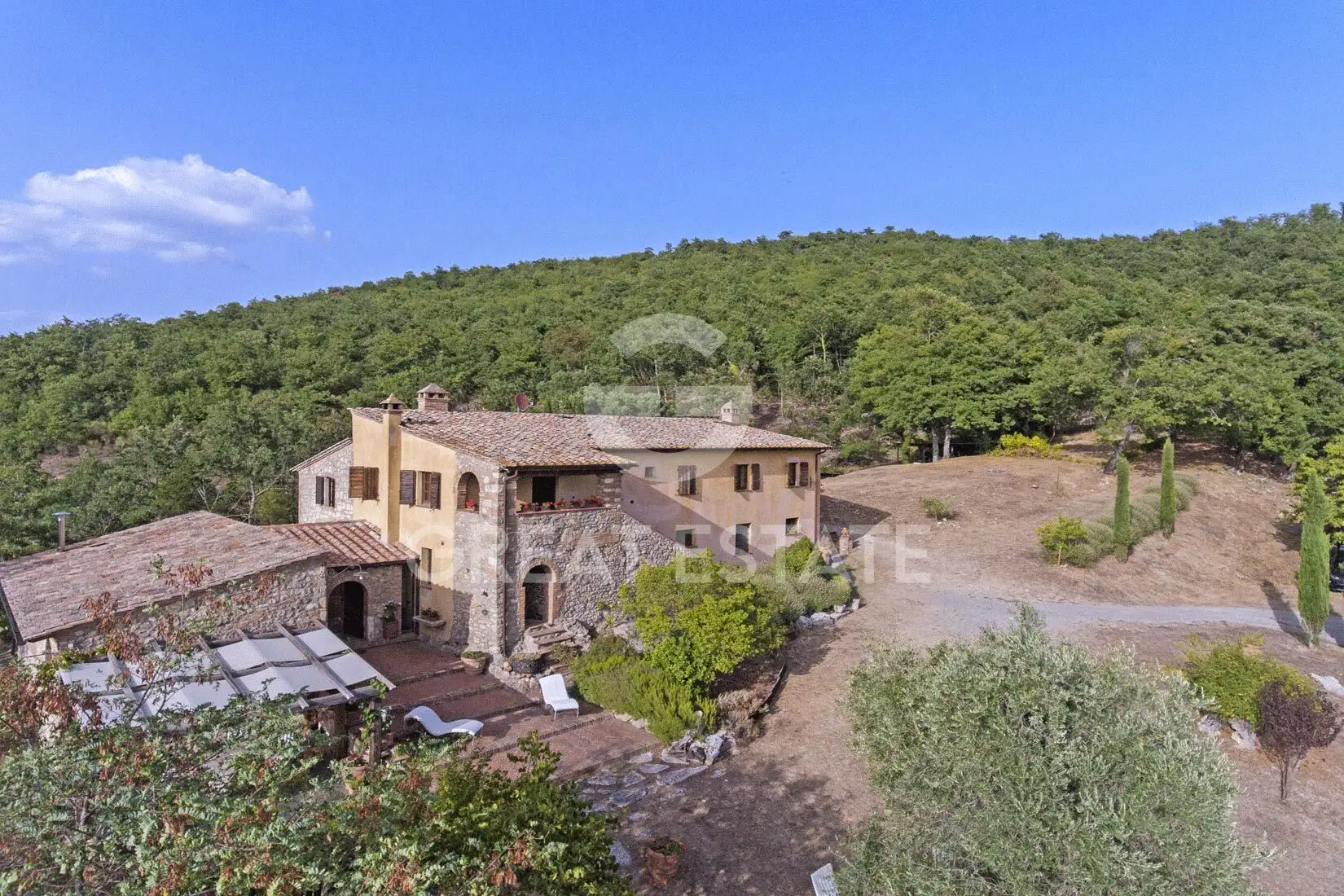 Дом 489м² в Италии, Сиена. Стоимостью 1350000€ аренда фото-2