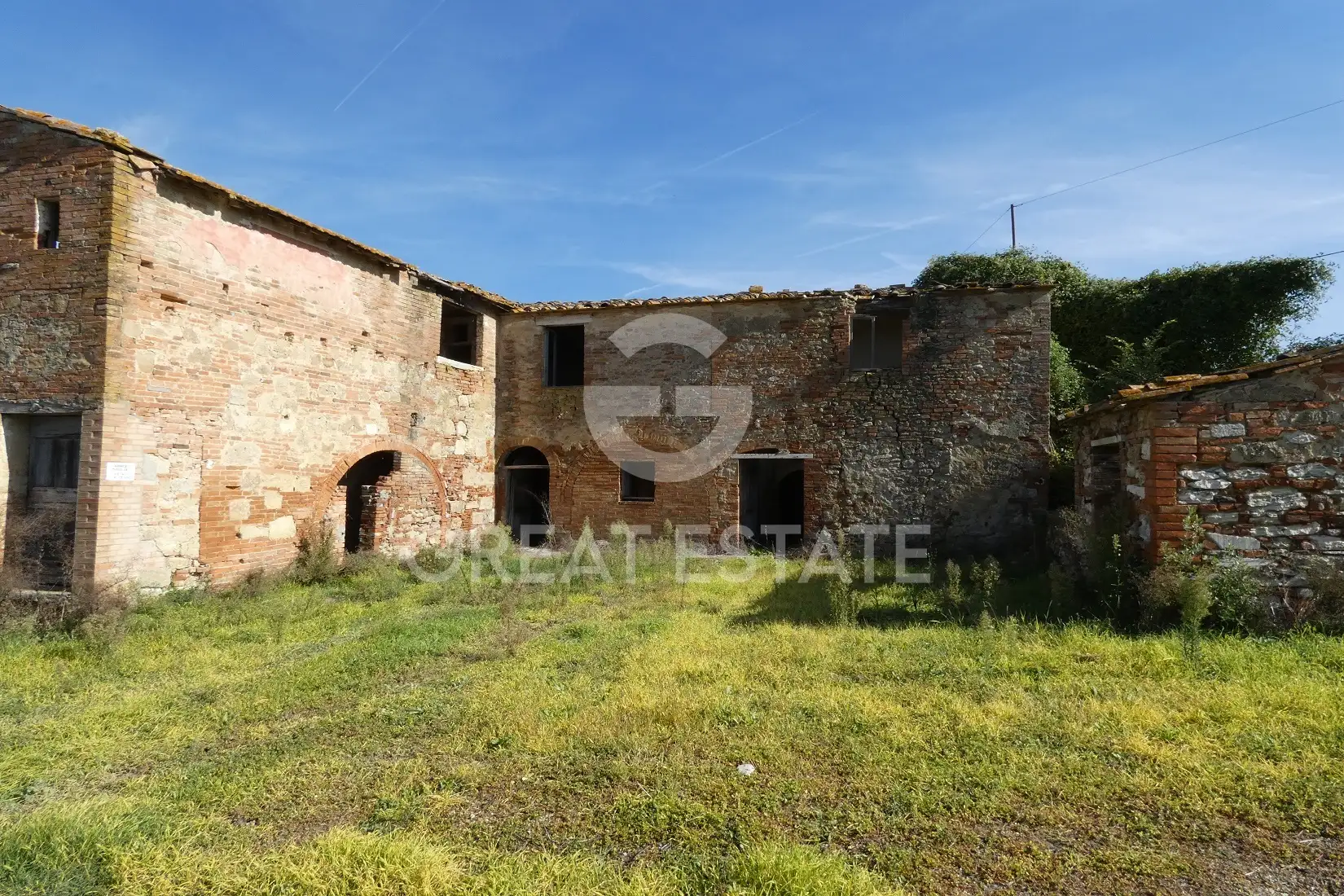 Дом 1065м² в Италии, Сиена. Стоимостью 530000€ аренда фото-5