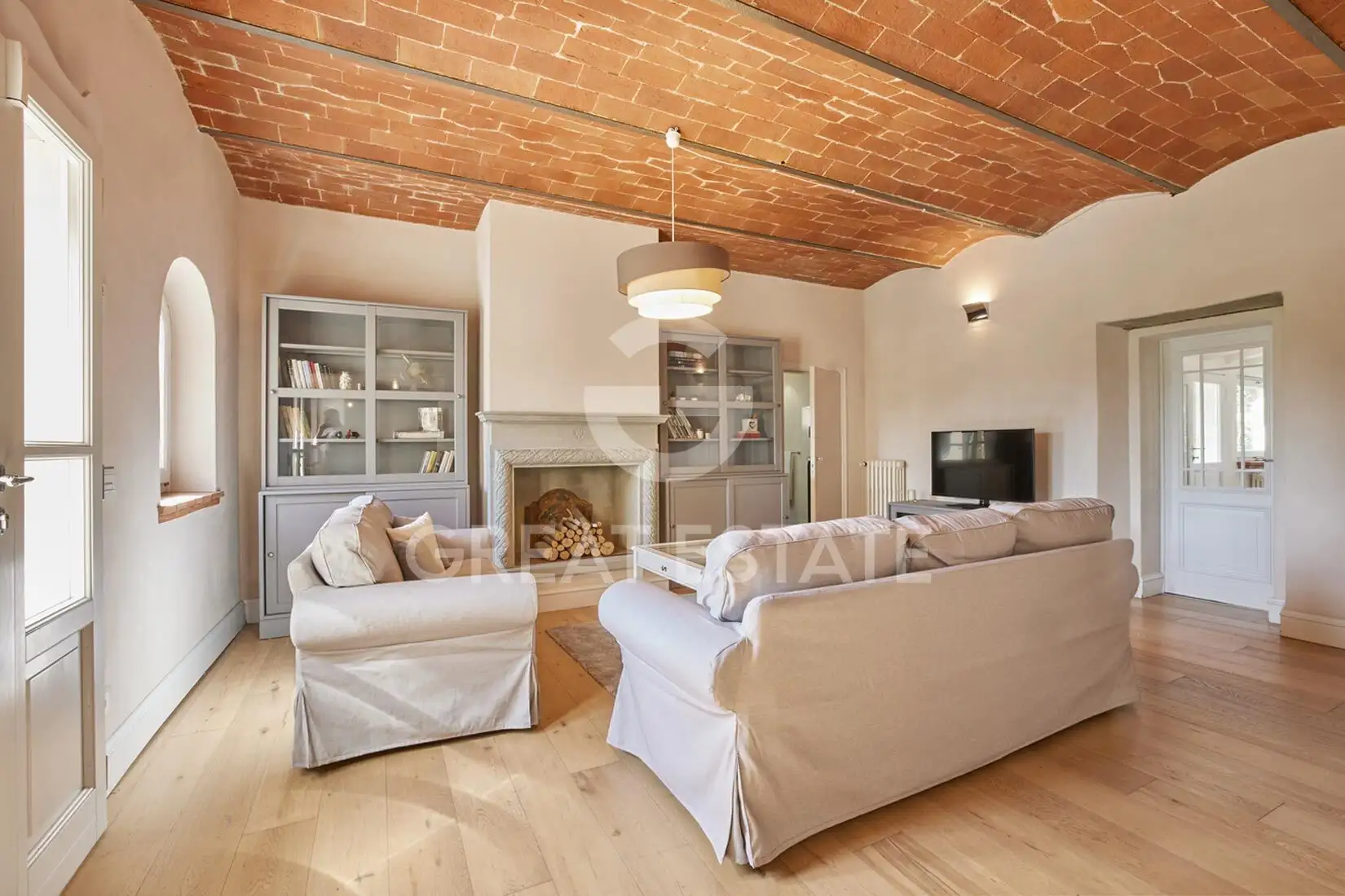 Дом 390м² в Италии, Ареццо. Стоимостью 1100000€ аренда фото-6