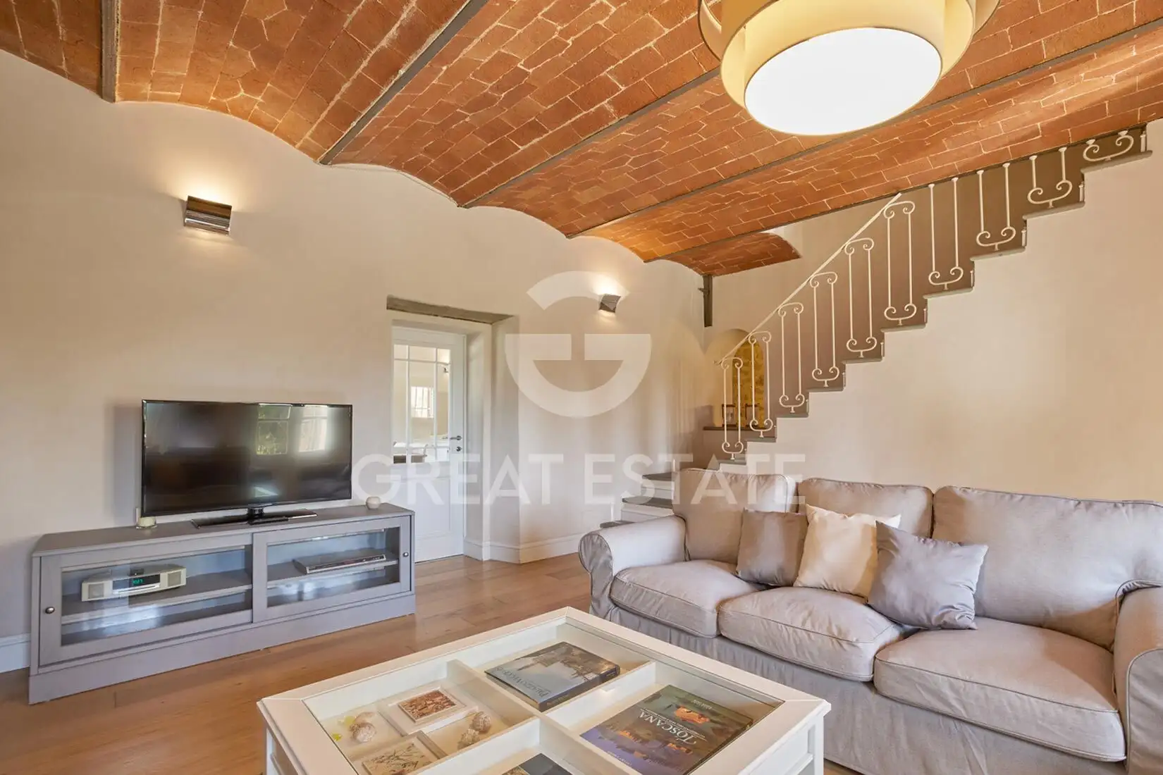Дом 390м² в Италии, Ареццо. Стоимостью 1100000€ аренда фото-11