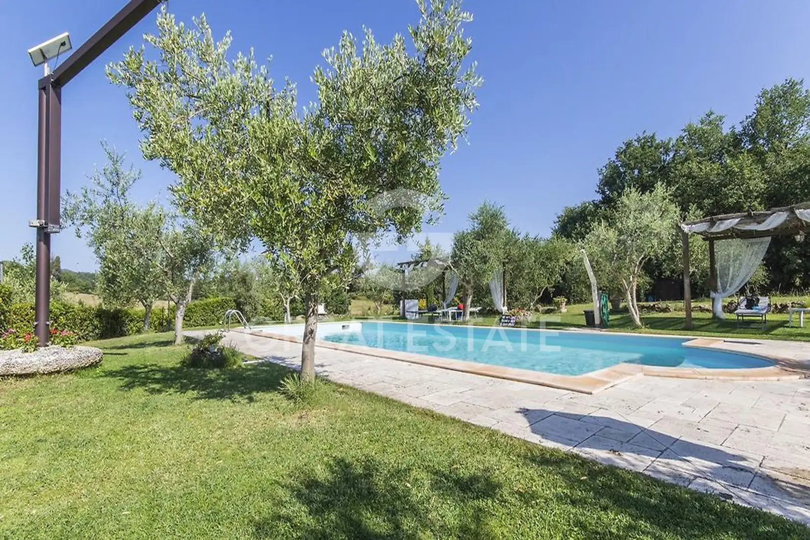 Дом 463м² в Италии, Сиена. Стоимостью 900000€ аренда фото-8