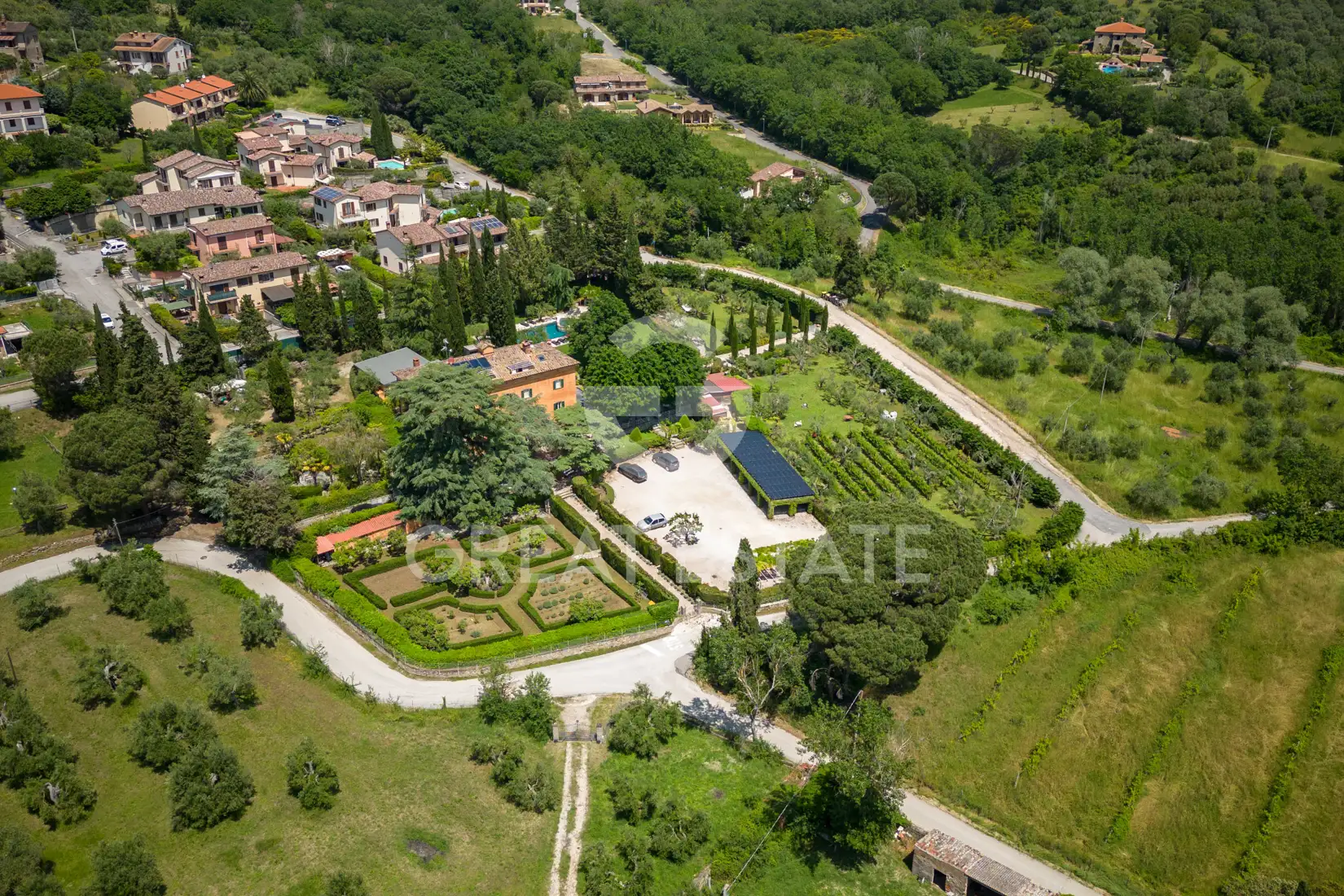 Отель, гостиница 1106м² в Италии, Перуджа. Стоимостью 2950000€ аренда фото-5