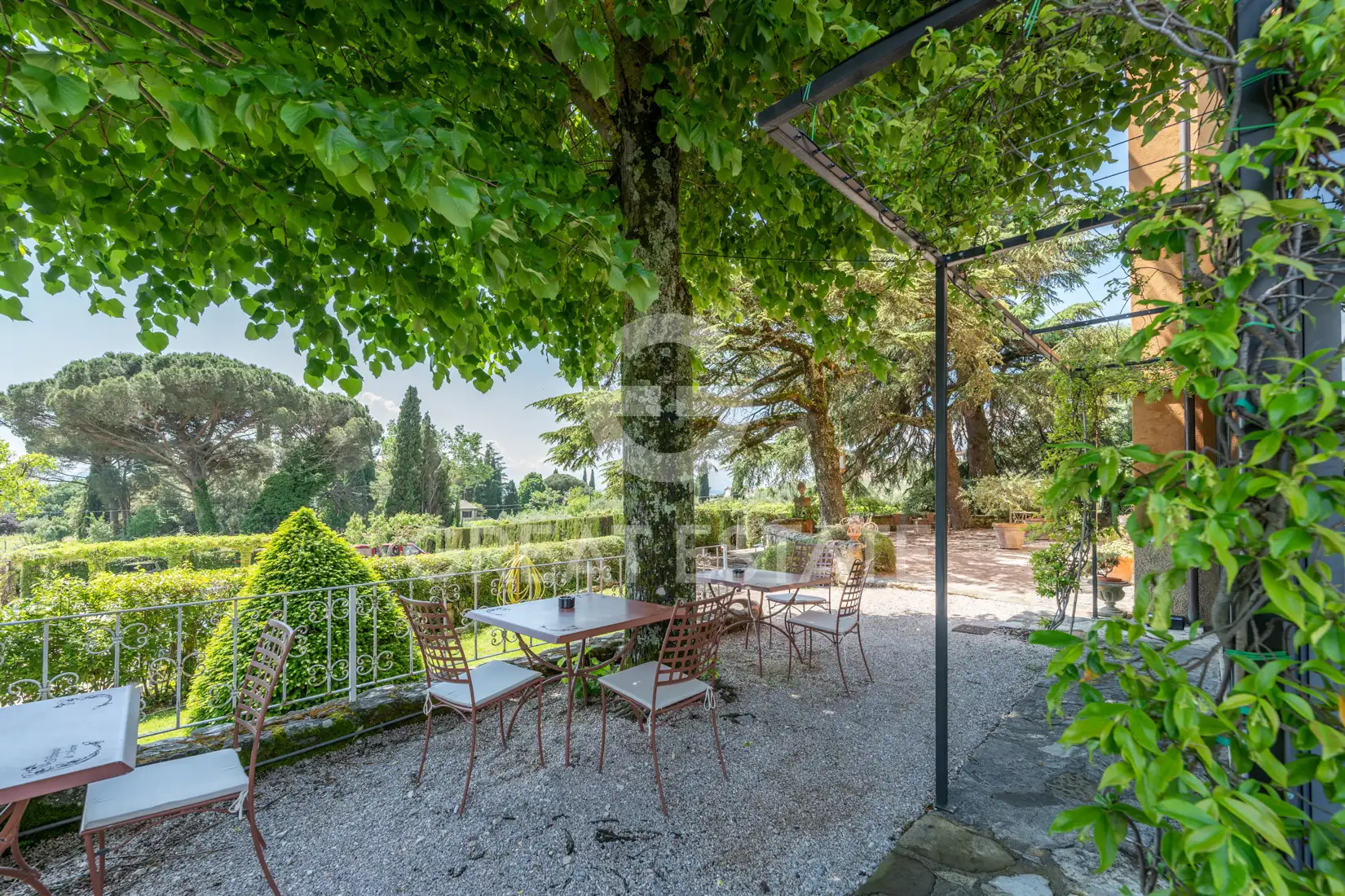Отель, гостиница 1106м² в Италии, Перуджа. Стоимостью 2950000€ аренда фото-15