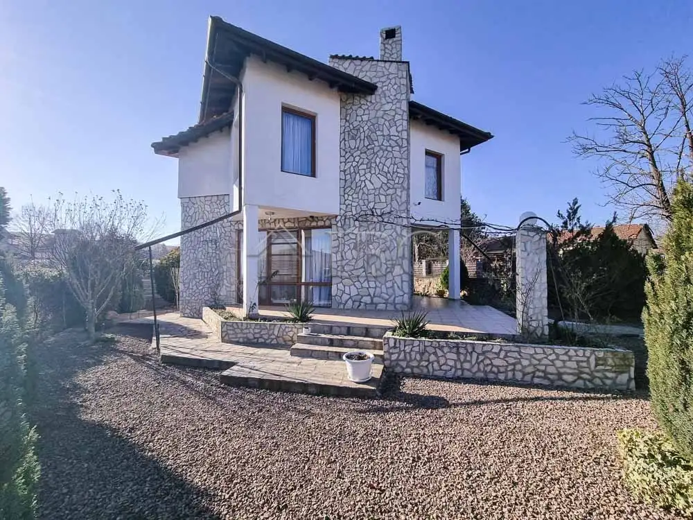 Дом 102м² в Болгарии, Бата. Стоимостью 197000€ аренда фото-1