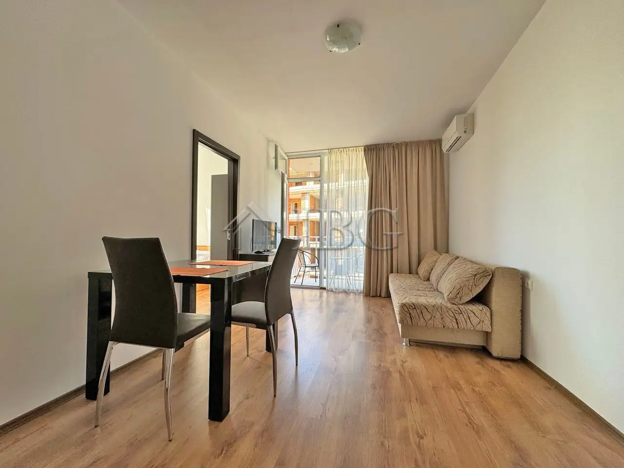 Квартира 40м² в Болгарии, Солнечный берег. Стоимостью 62500€ аренда фото-2