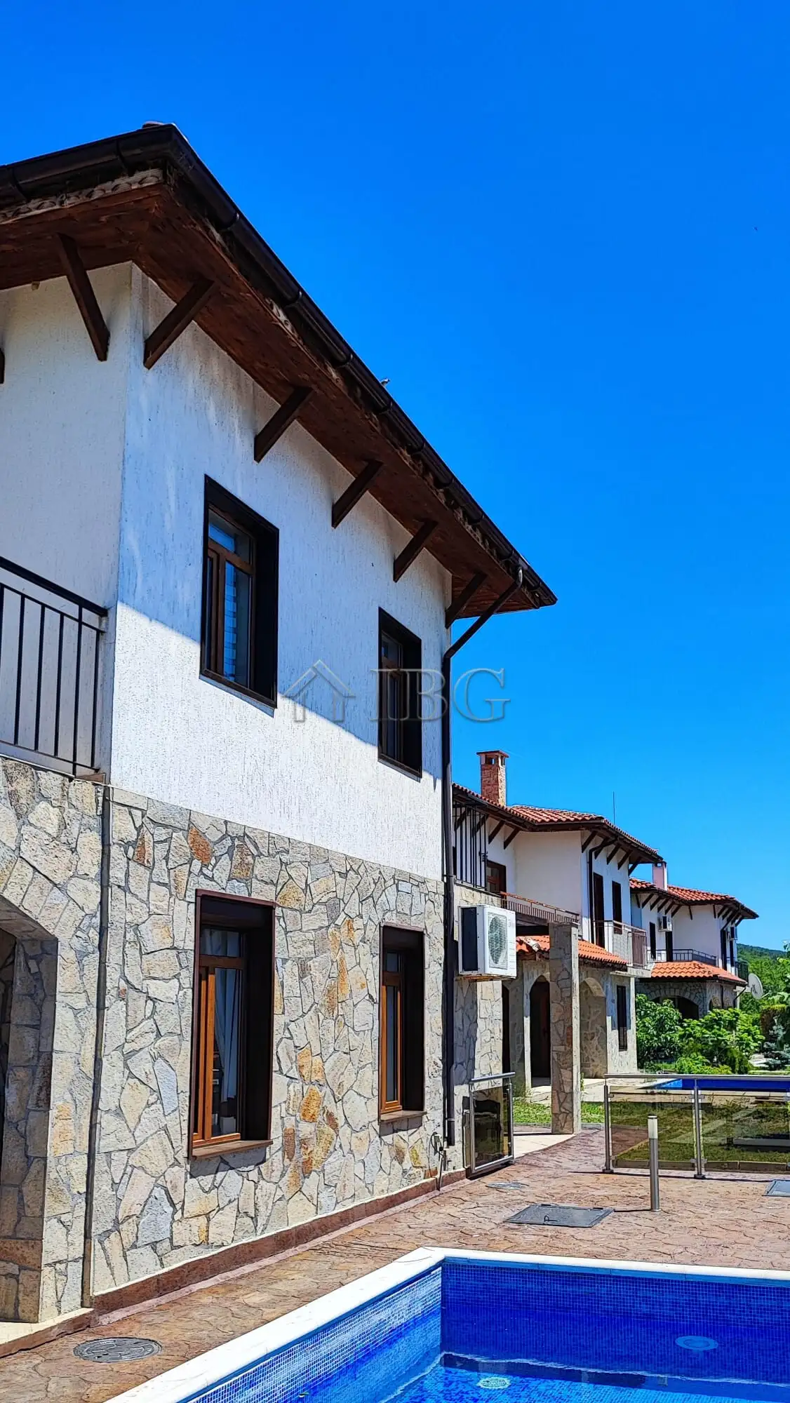 Дом 252м² в Болгарии, Кошарица. Стоимостью 207000€ аренда фото-3