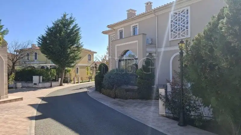 Дом 350м² в Болгарии, Поморие. Стоимостью 450000€ аренда фото-9