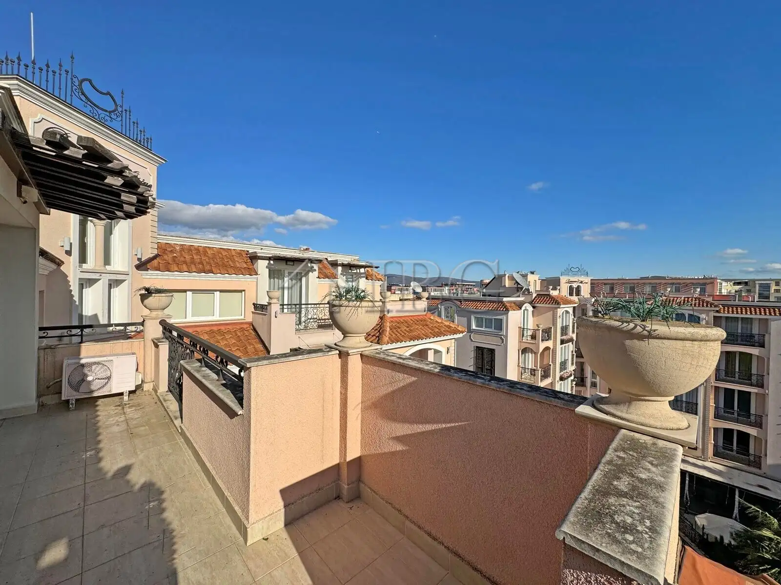 Квартира 94м² в Болгарии, Солнечный берег. Стоимостью 79999€ аренда фото-2