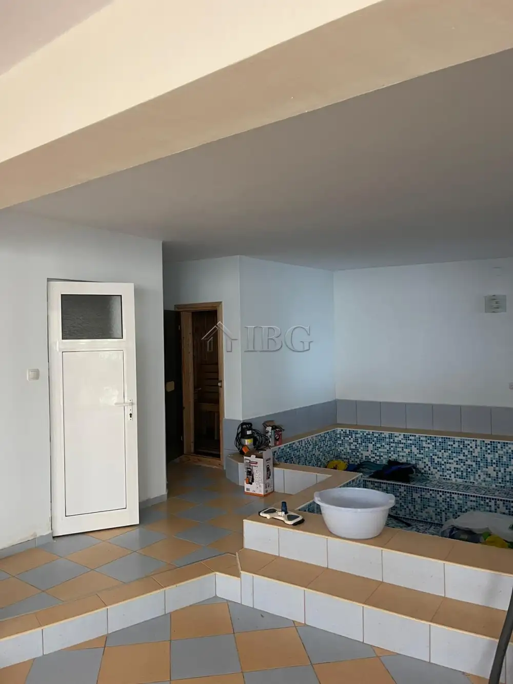 Дом 550м² в Болгарии, Лака. Стоимостью 420000€ аренда фото-13