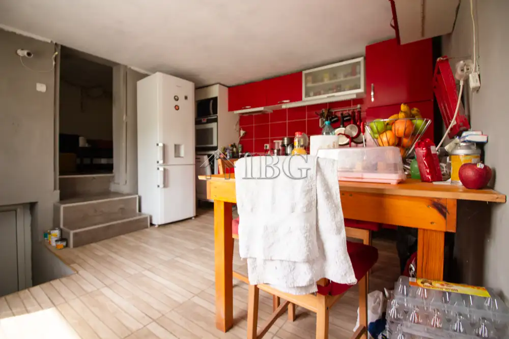 Дом 100м² в Болгарии, Полски Тръмбеш. Стоимостью 95000€ аренда фото-12