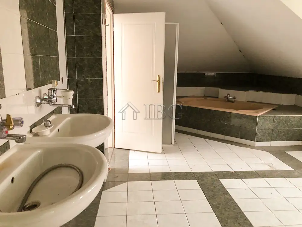 Квартира 270м² в Болгарии, Русе. Стоимостью 235000€ аренда фото-10