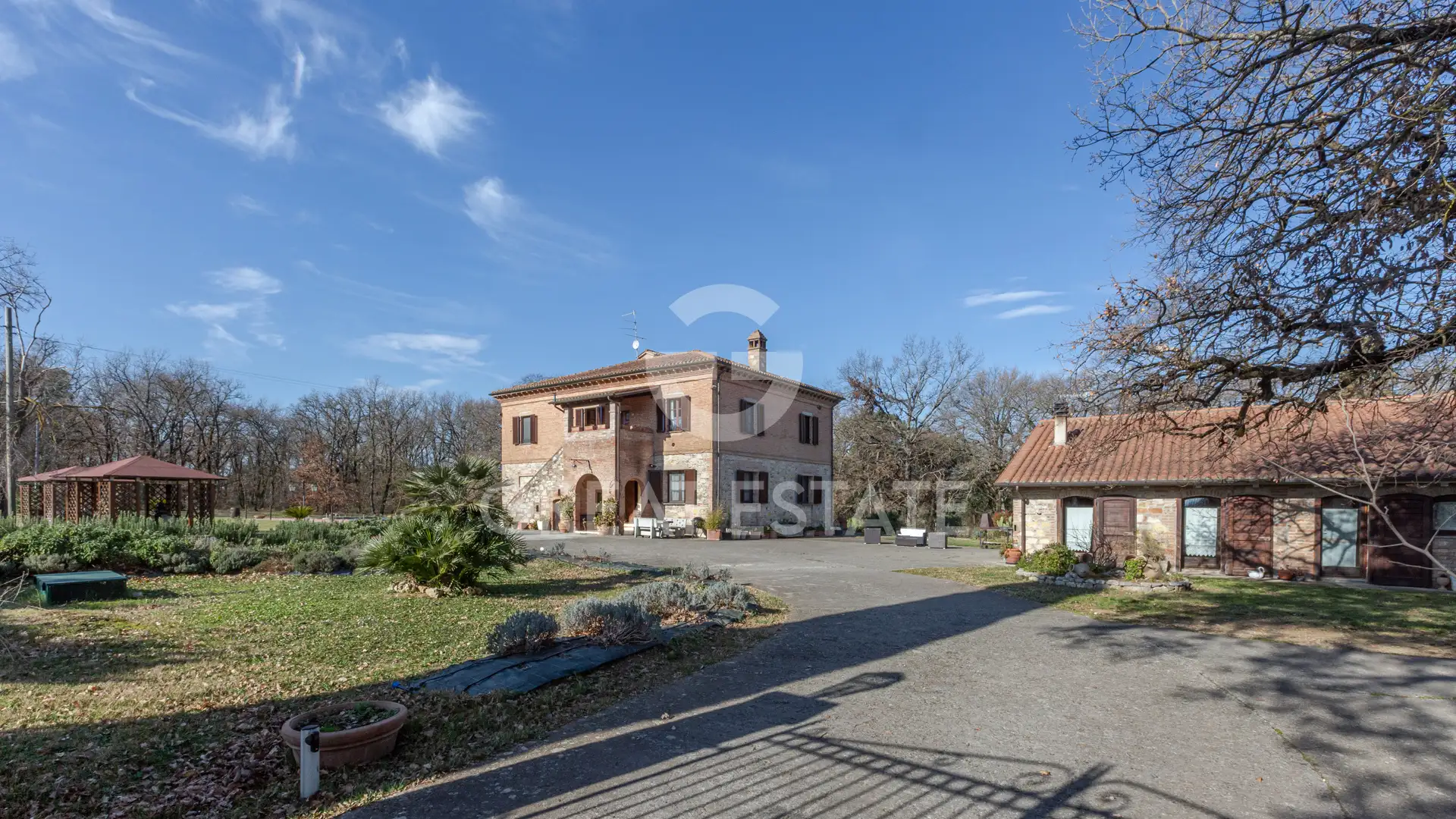 Дом 685м² в Италии, Перуджа. Стоимостью 760000€ аренда фото-4
