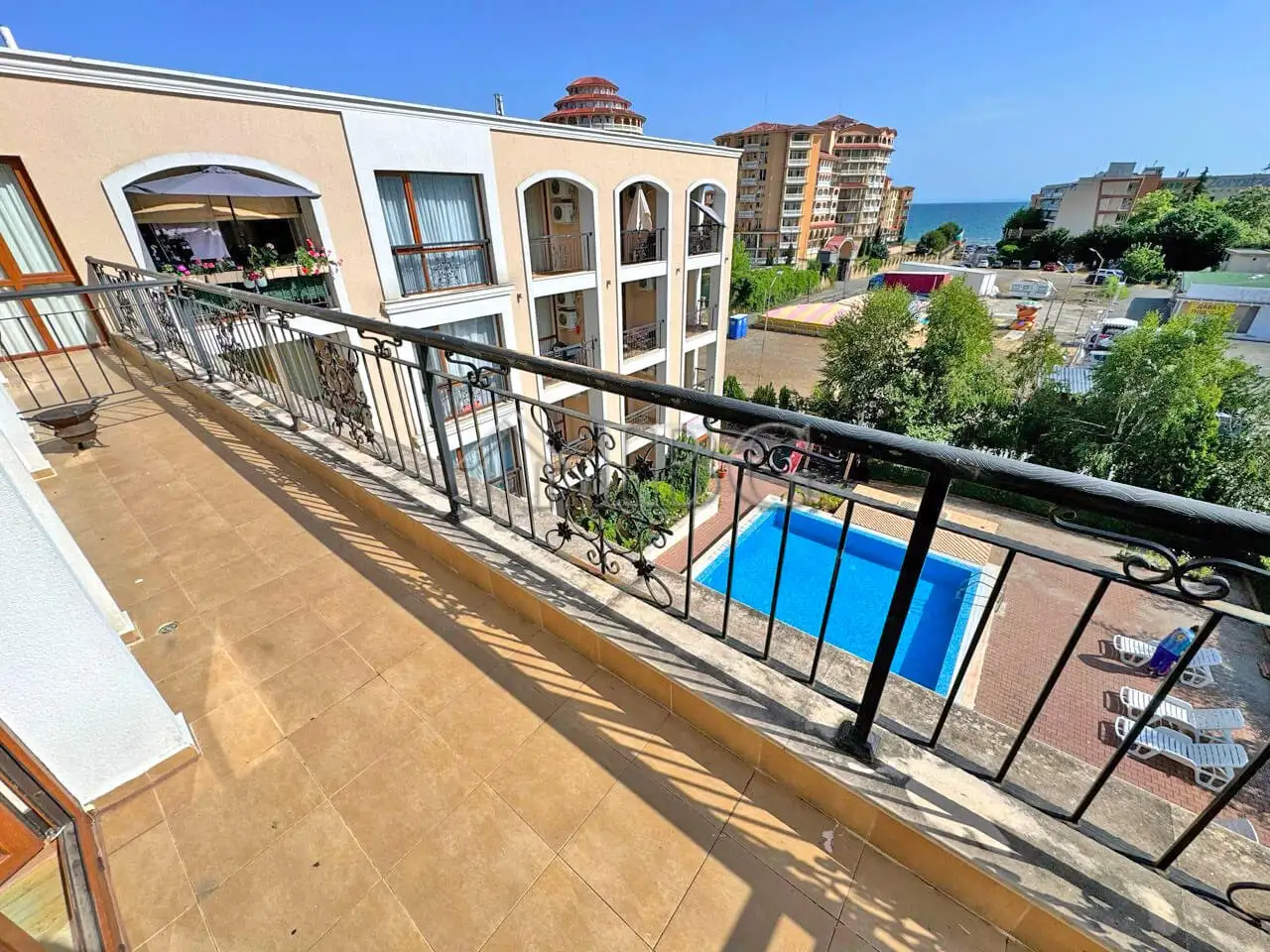 Квартира 54м² в Болгарии, Елените. Стоимостью 58500€ аренда фото-2
