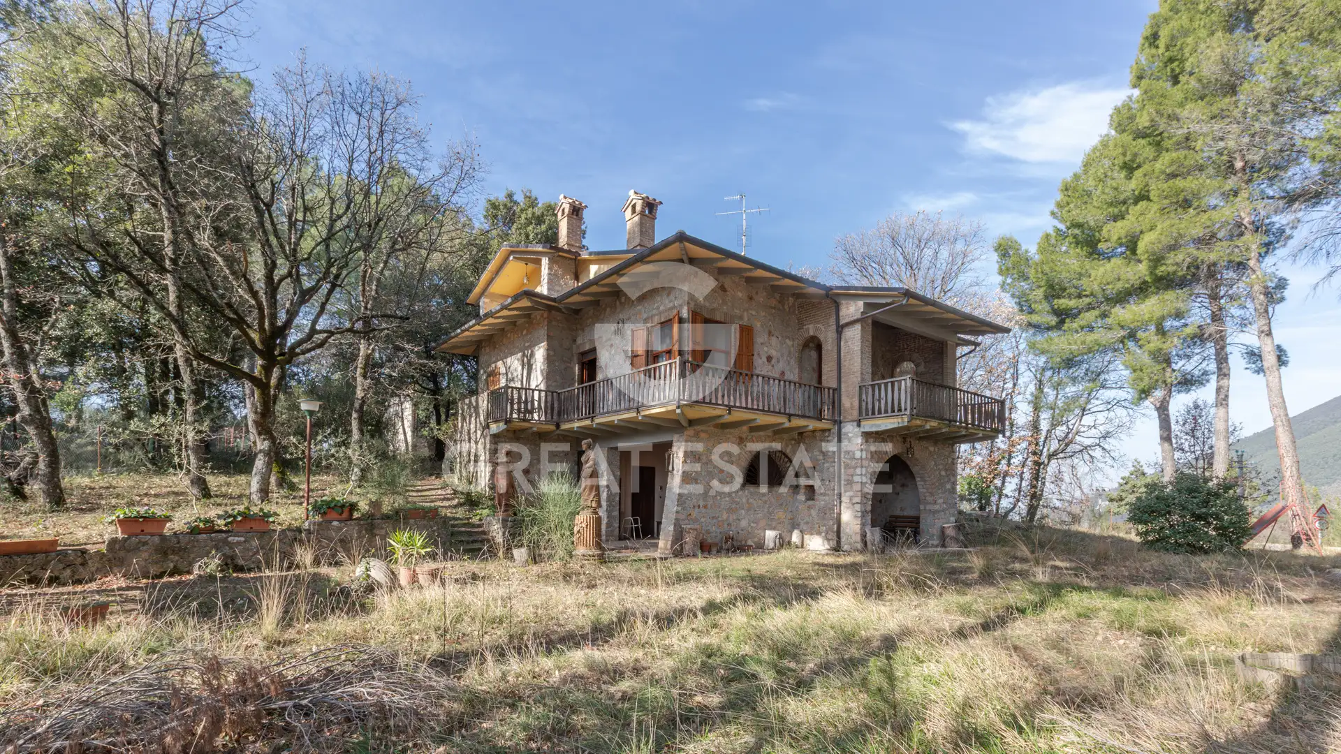 Дом 293м² в Италии, Перуджа. Стоимостью 340000€ аренда фото-2