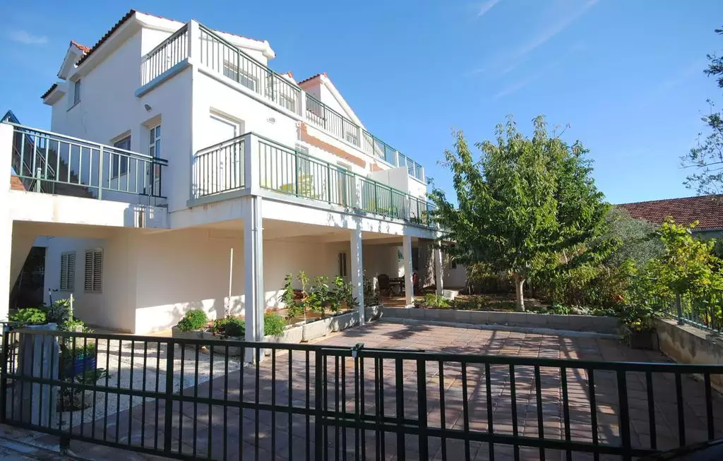 Отель, гостиница 325м² в Хорватии, Винище. Стоимостью 575000€ аренда фото-7