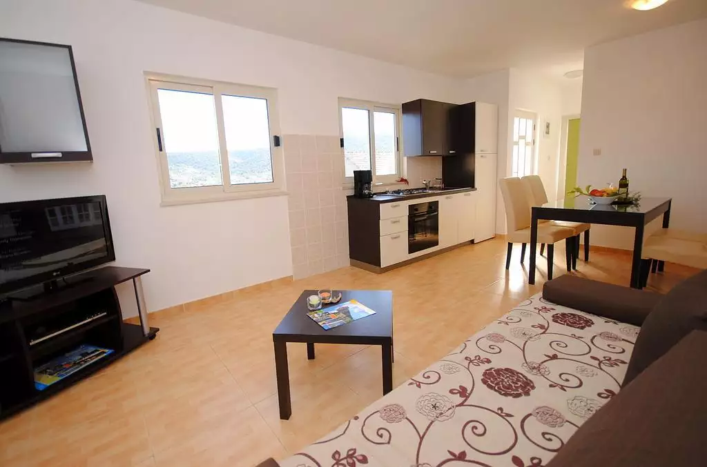 Отель, гостиница 325м² в Хорватии, Винище. Стоимостью 575000€ аренда фото-13