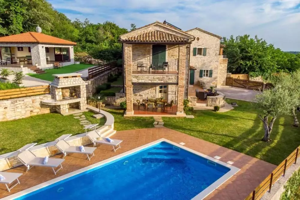 Вилла 300м² в Италии, Мутиньяно. Стоимостью 699000€ аренда фото-2