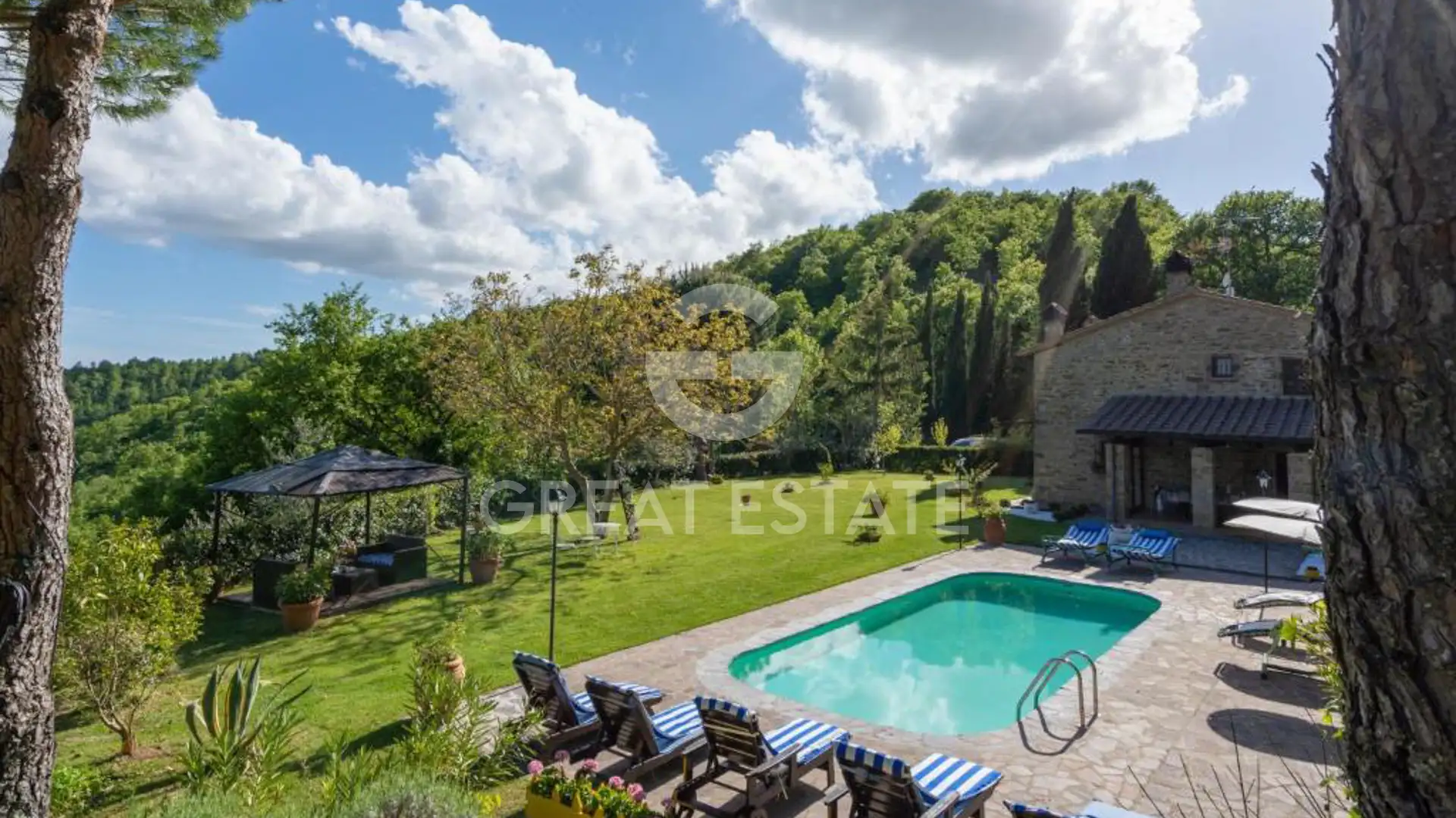 Дом 354м² в Италии, Ареццо. Стоимостью 1400000€ аренда фото-7