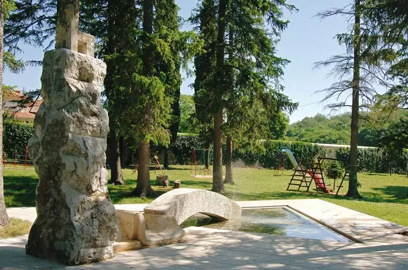 Отель, гостиница 3000м² в Хорватии, Лабин. Стоимостью 2800000€ аренда фото-7