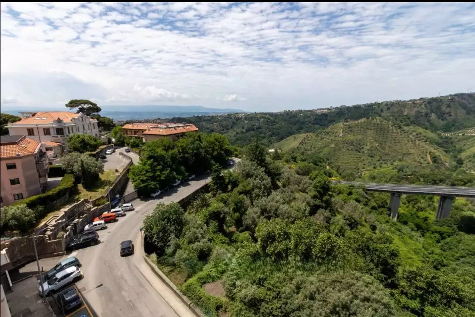 Квартира 101м² в Италии, Катандзаро. Стоимостью 78000€ аренда фото-2