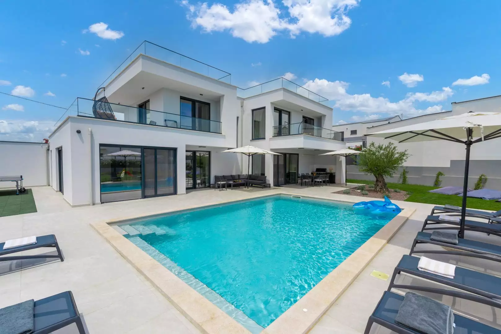 Вилла 350м² в Хорватии, Баньоле. Стоимостью 2200000€ аренда фото-3
