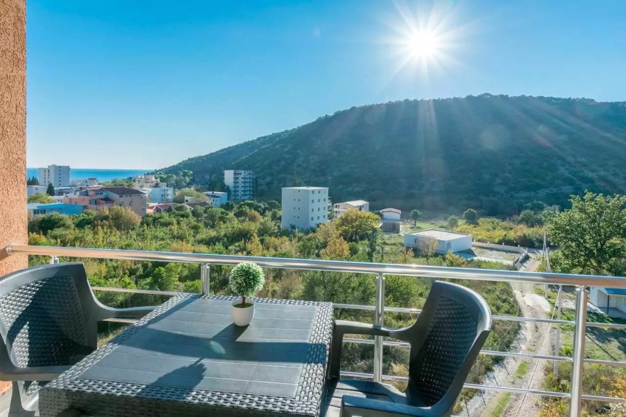 Отель, гостиница 575м² в Черногории, Чань. Стоимостью 800000€ аренда фото-2