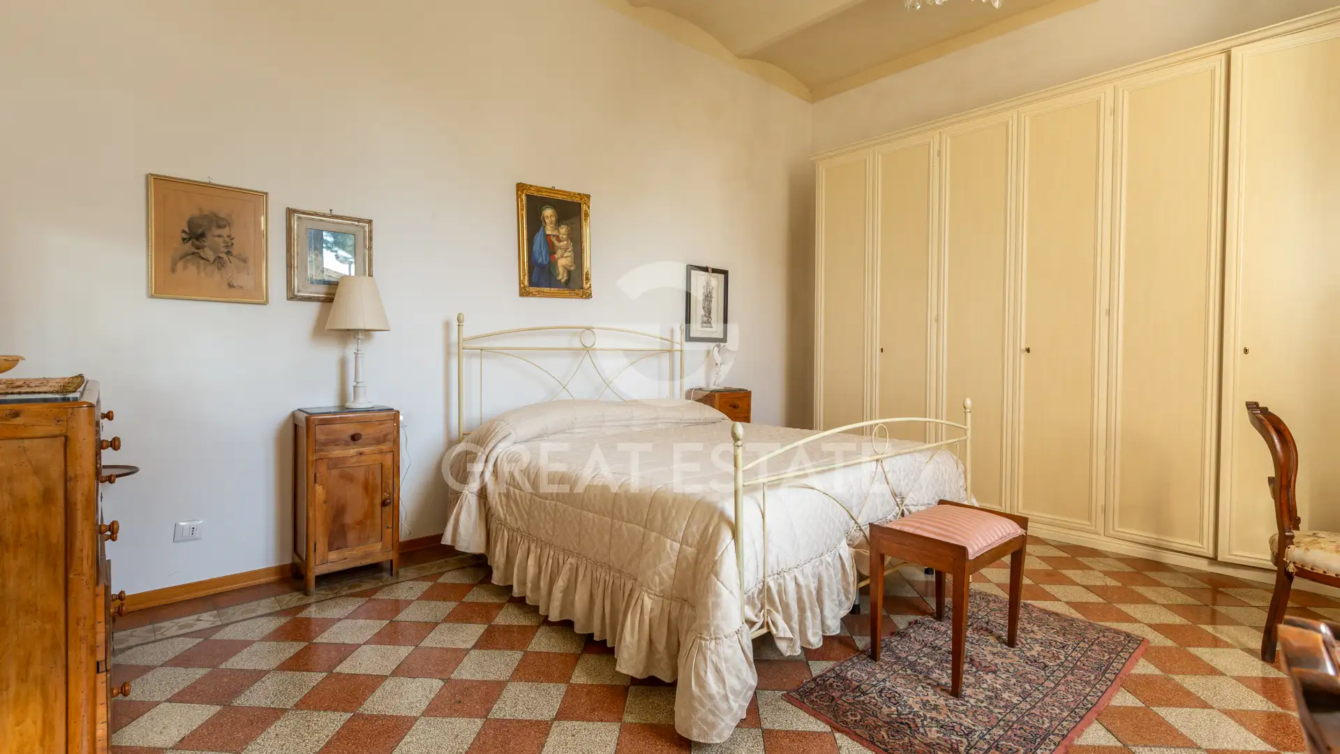 Вилла 570м² в Италии, Сиена. Стоимостью 1100000€ аренда фото-14