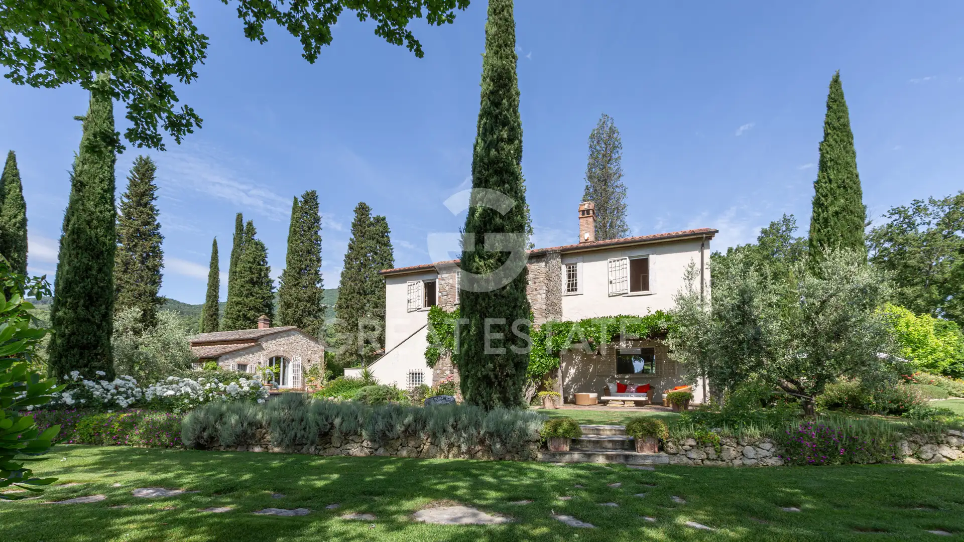 Дом 494м² в Италии, Сиена. Стоимостью 2480000€ аренда фото-9