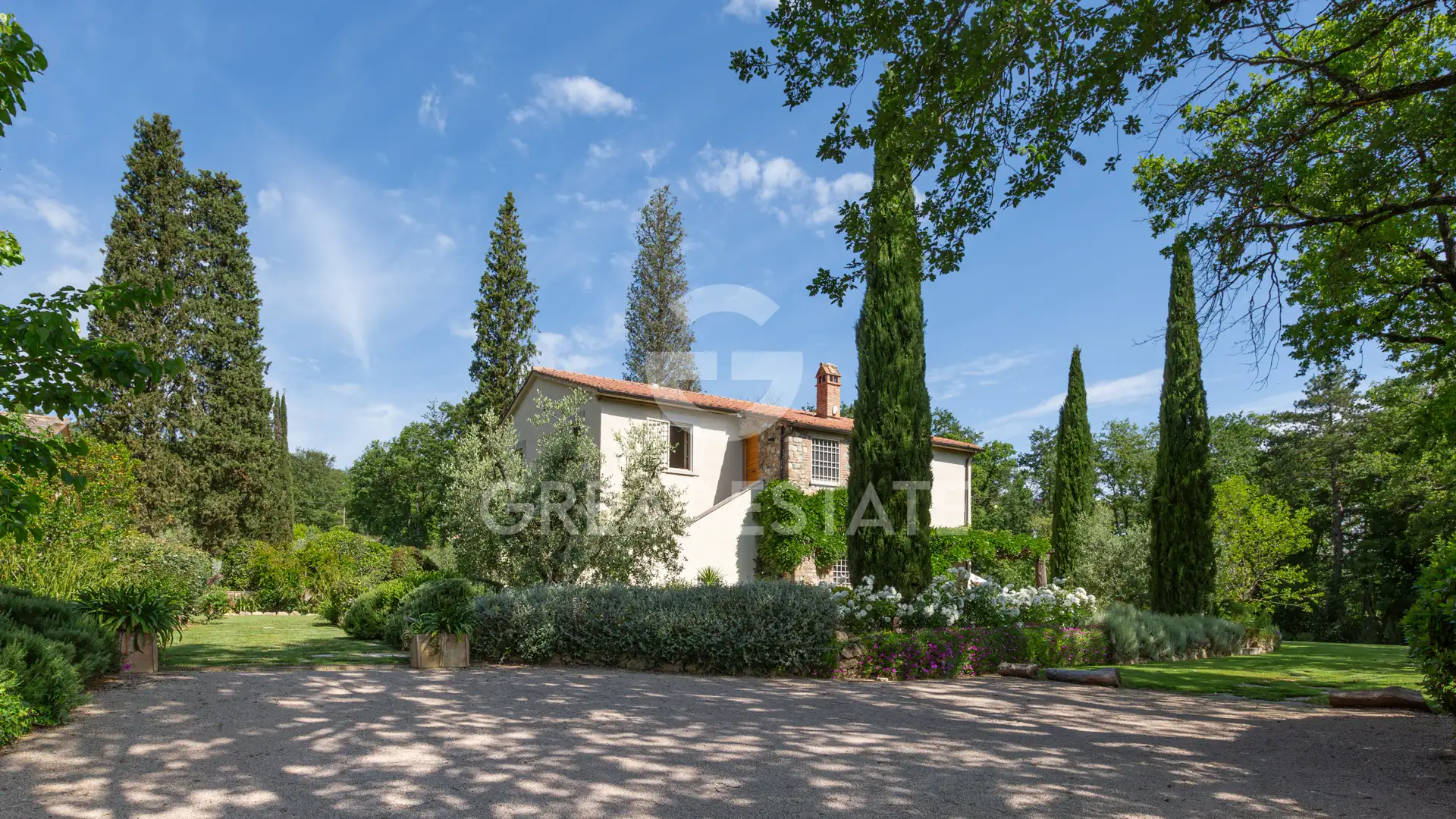 Дом 494м² в Италии, Сиена. Стоимостью 2480000€ аренда фото-11
